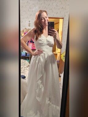 1970s Joy Stevens Taffeta White Ruffled Gown Vintage Prom Wedding Dress XS